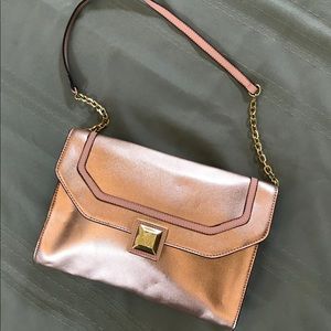 NWOT Ann Klein rose gold vegan leather purse